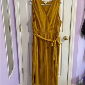 Pleated maxi dress